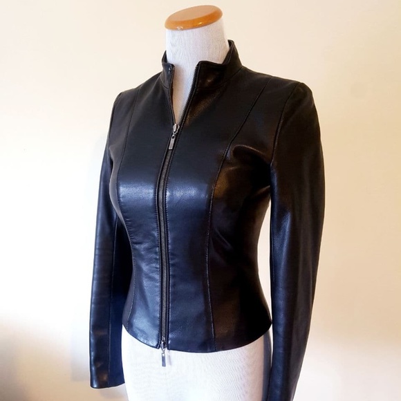 Classic Danier Women's Italian Leather Jacket - Picture 1 of 7